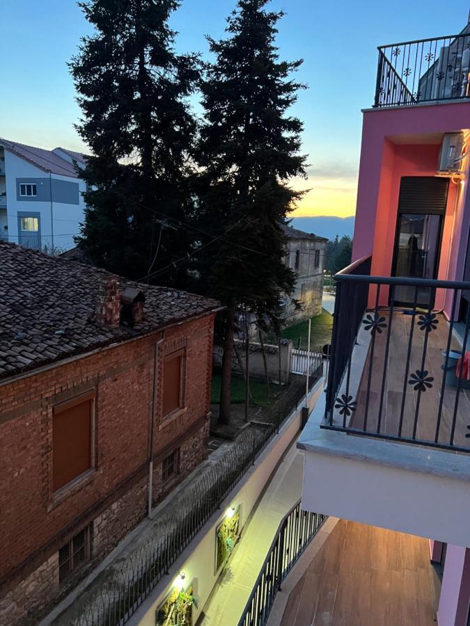 Alma Rose Apartment Korce Esterno foto