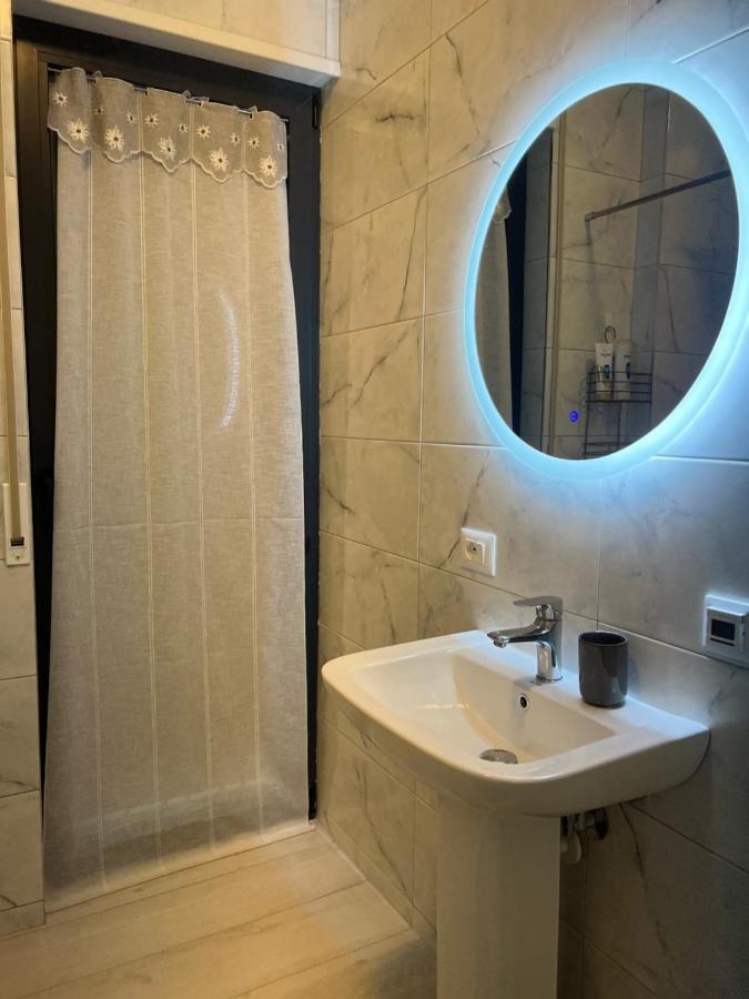 Alma Rose Apartment Korce Esterno foto