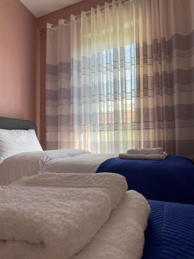 Alma Rose Apartment Korce Esterno foto